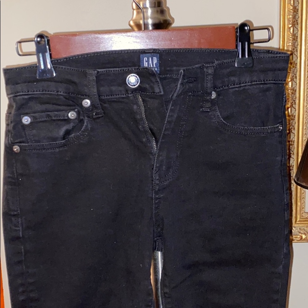 GAP women’s skinny jeans